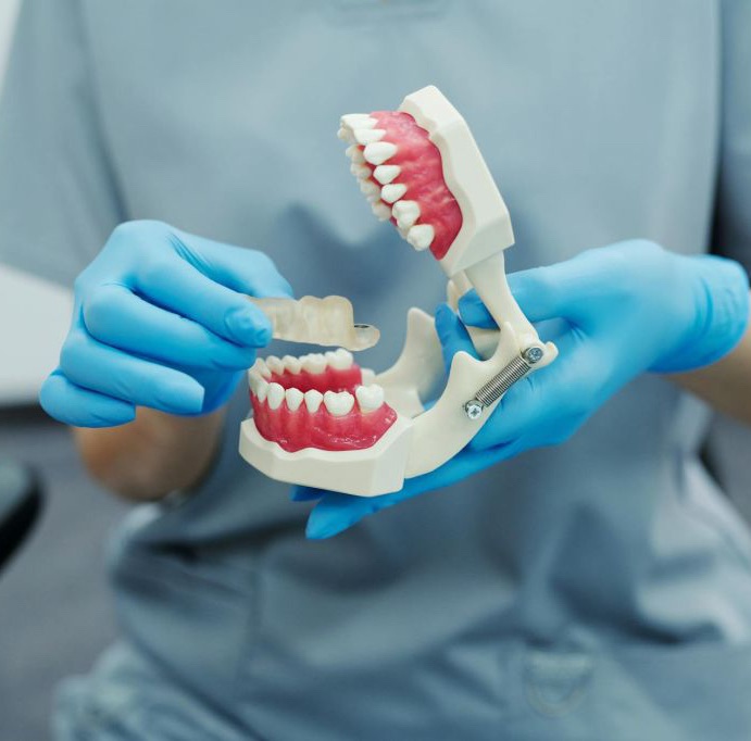 Dental Implant Options, Grants, and Clinical Trials in 2026: What Seniors Should Know